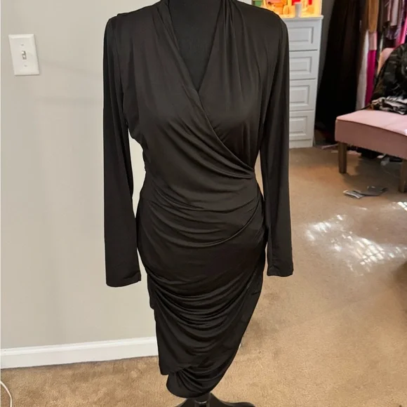 Elegant Black Wrap Dress - Picture 4 of 11